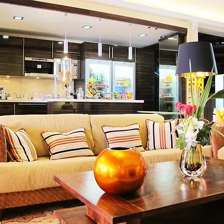 Bed & Breakfast Sunny Dom Boutique Marbella